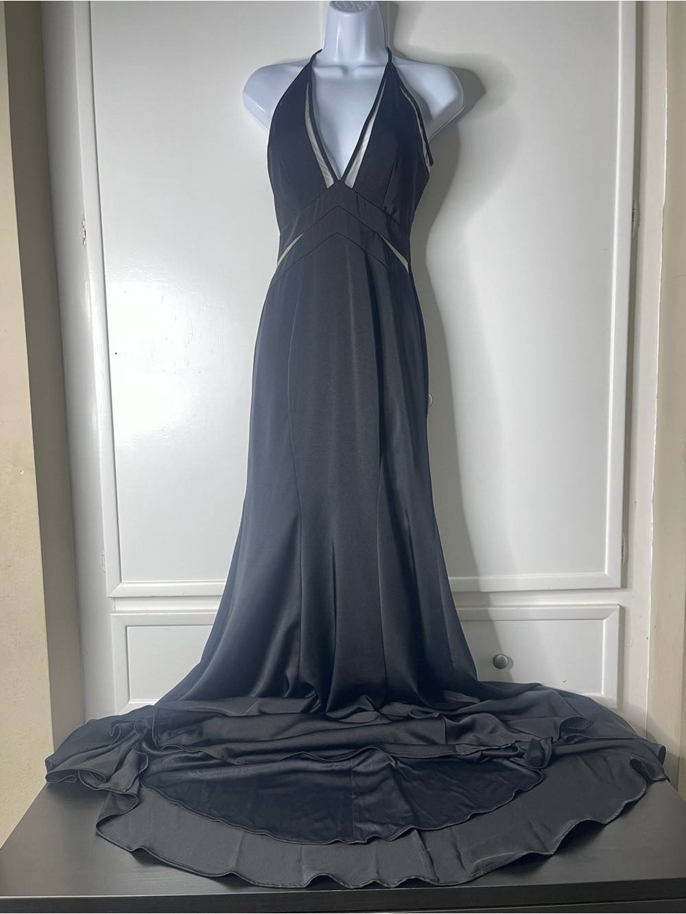 Colors Dress Black Halter Evening Gown Size 2 Formal Prom Floor Length